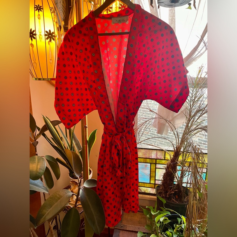 Vintage 70s Kimono Robe Dress – By Mel-Lin – Red Geometric Print – Made in USA